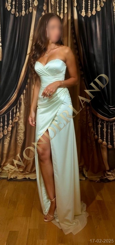 Let yourself be seduced by Emmy’s mesmerizing touch and graceful presence. Her slim, perfectly sculpted figure moves with elegance, her delicate hands tracing over your body with expert precision. Specializing in erotic massage, Emmy knows exactly how to awaken every sense, immersing you in waves of deep relaxation and blissful indulgence. Experience her sensual energy, where every caress becomes a symphony of passion and pure satisfaction.