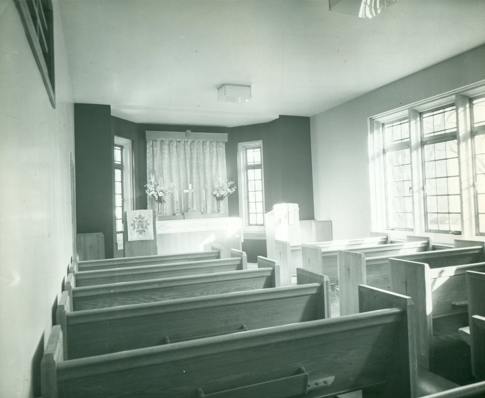The Henry E. Wilson Memorial Chapel in March 1953, a month after its dedication. University YMCA archives.