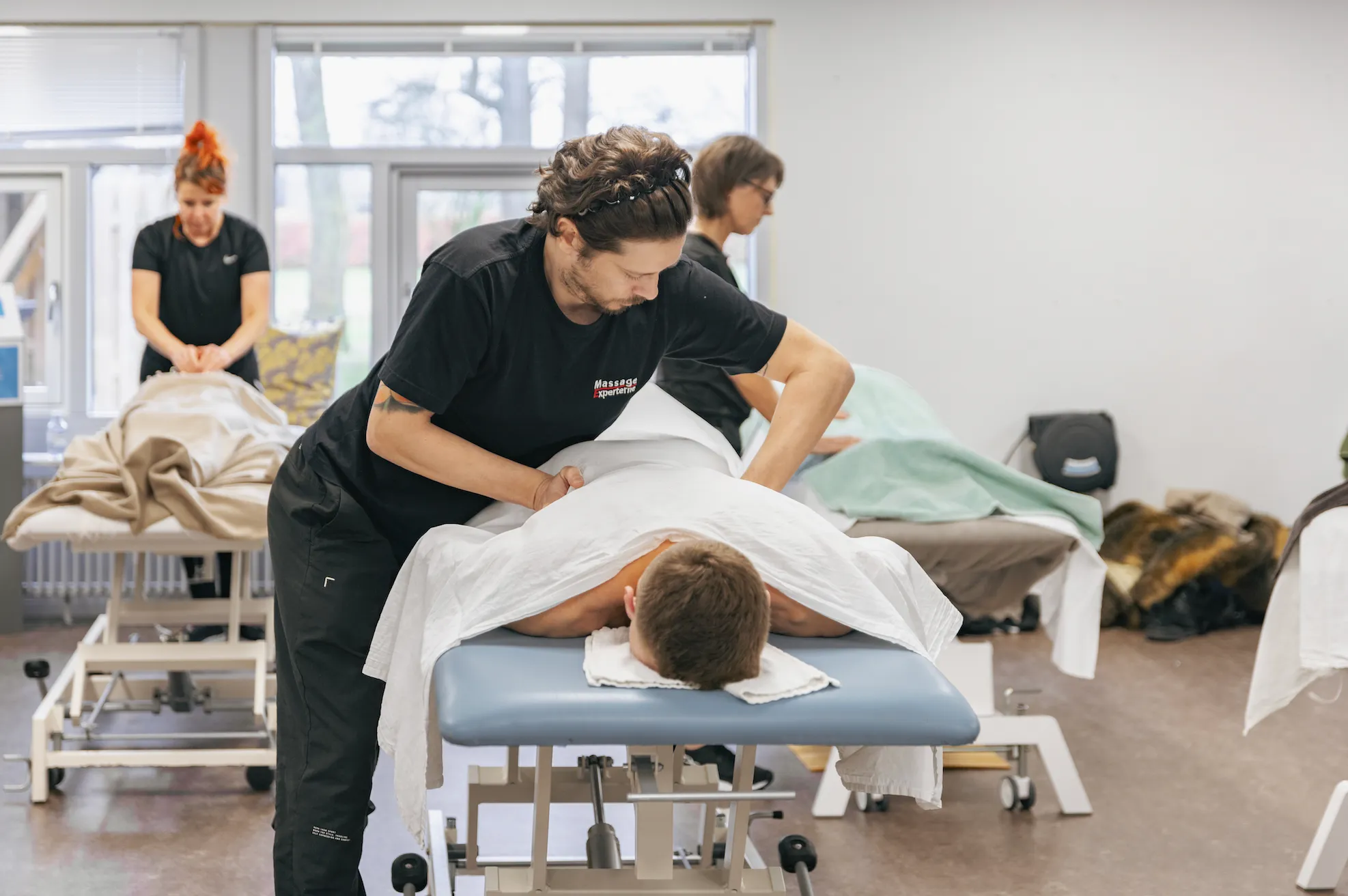 Massage af medarbejder på arbejdet