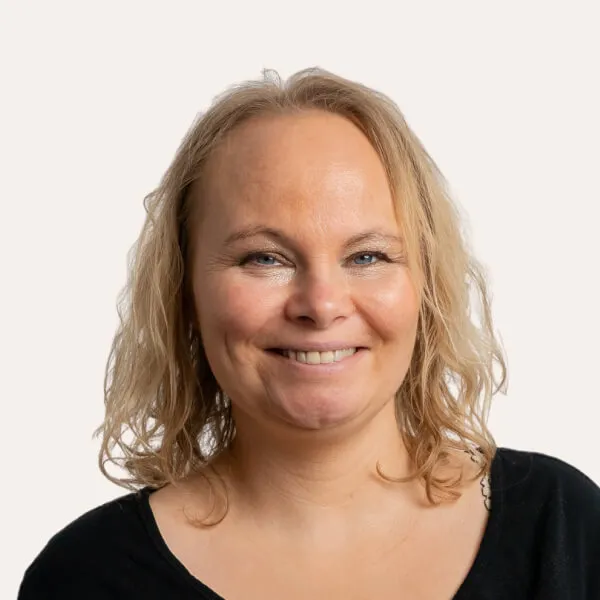 Sabrina hos Massage Experterne på Frederiksberg