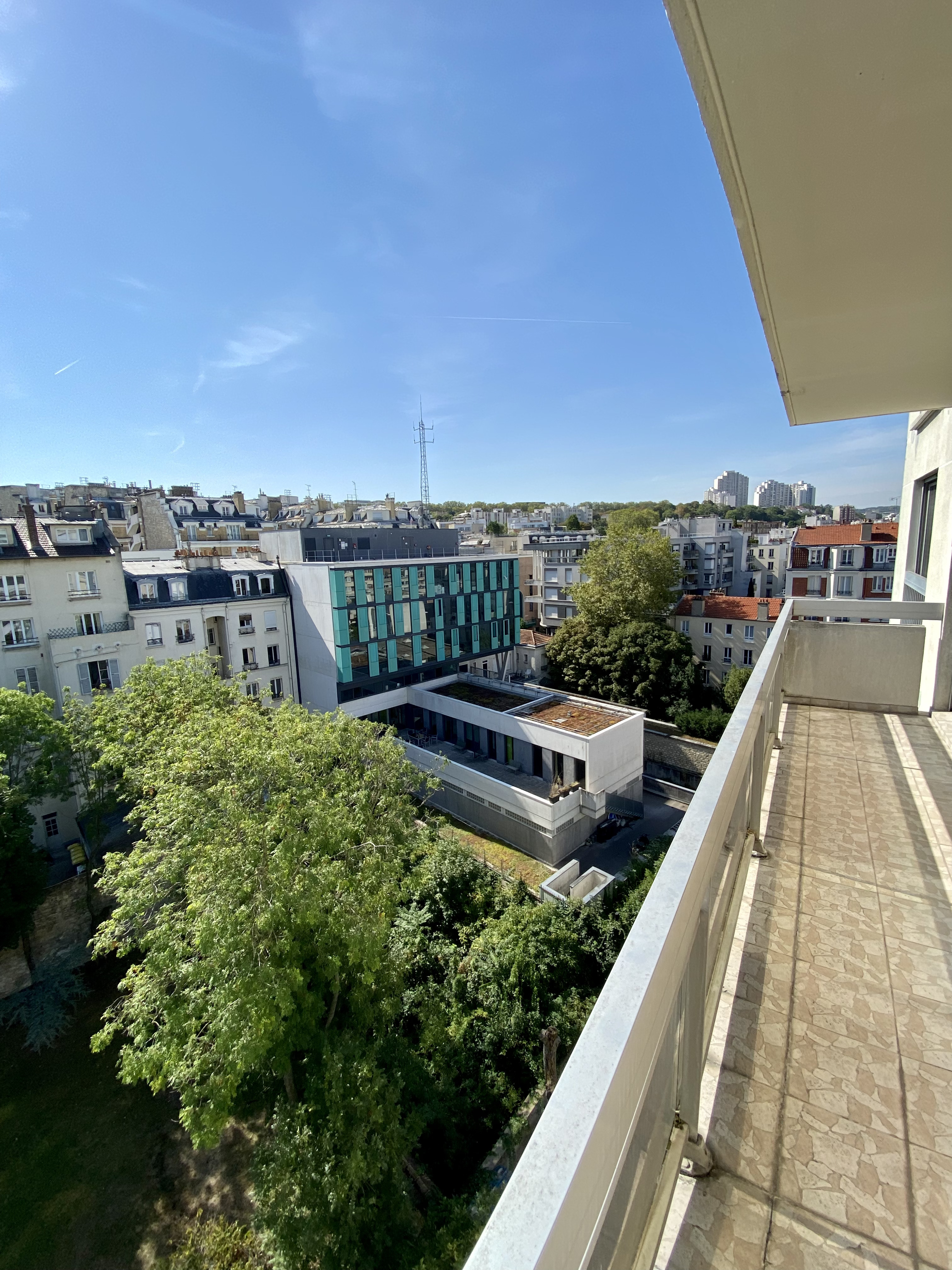 Appartement exceptionnel avec balcon et vue imprenable - Mairie