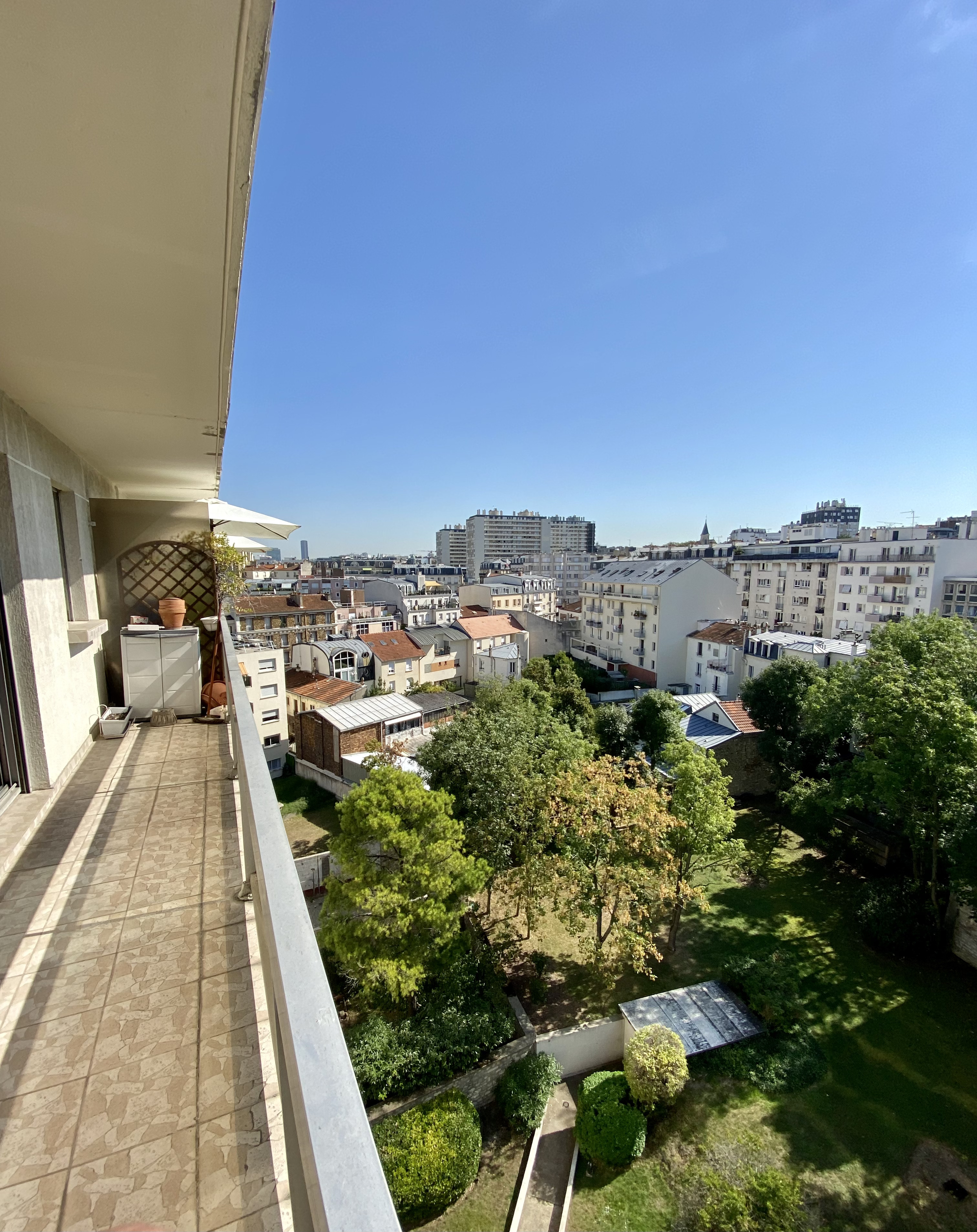 Appartement exceptionnel avec balcon et vue imprenable - Mairie