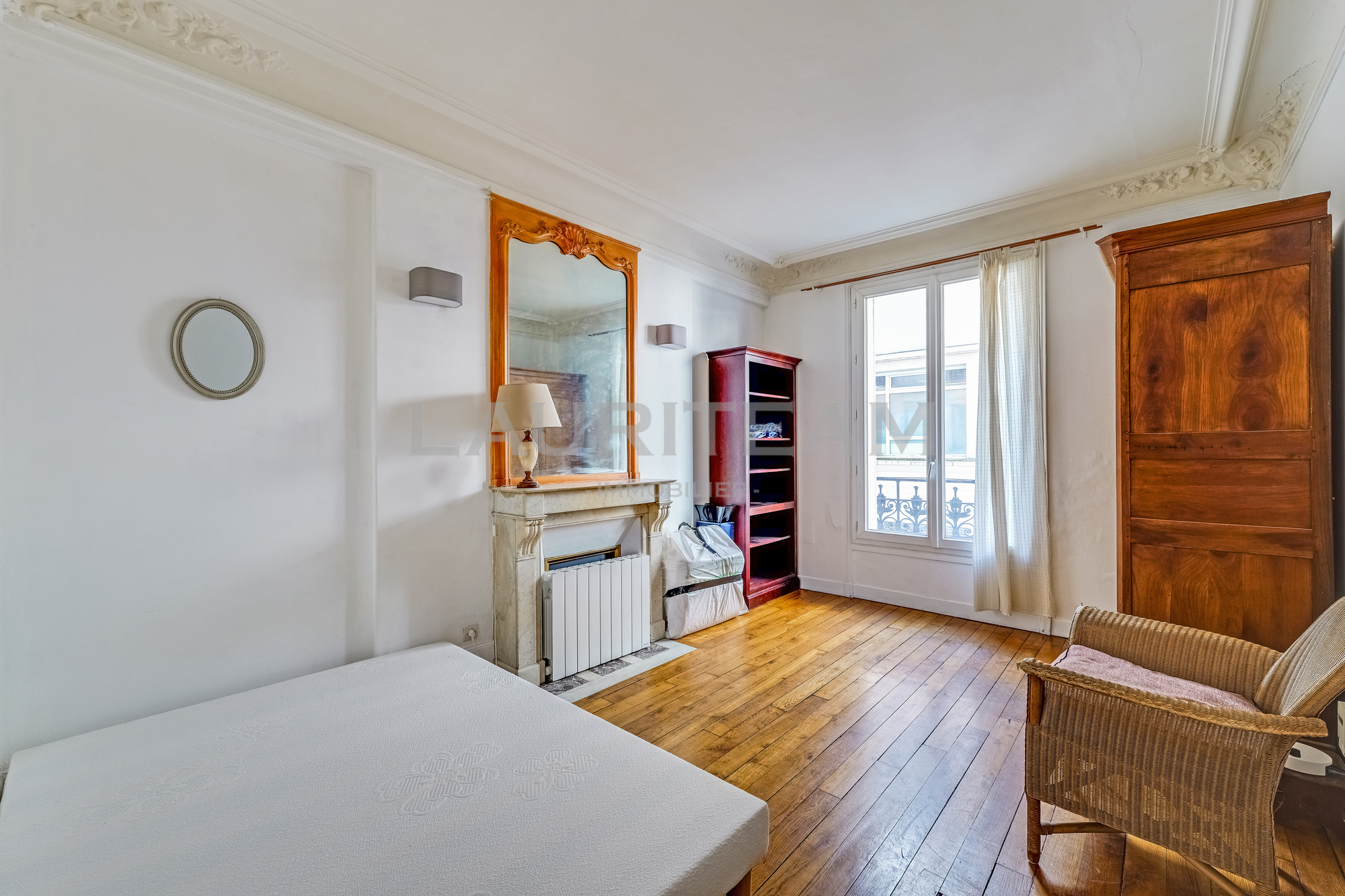 PARIS 18e – 52 Boulevard Marguerite de  ROCHECHOUART – CHARMANT 3 PIÈCES AU CALME