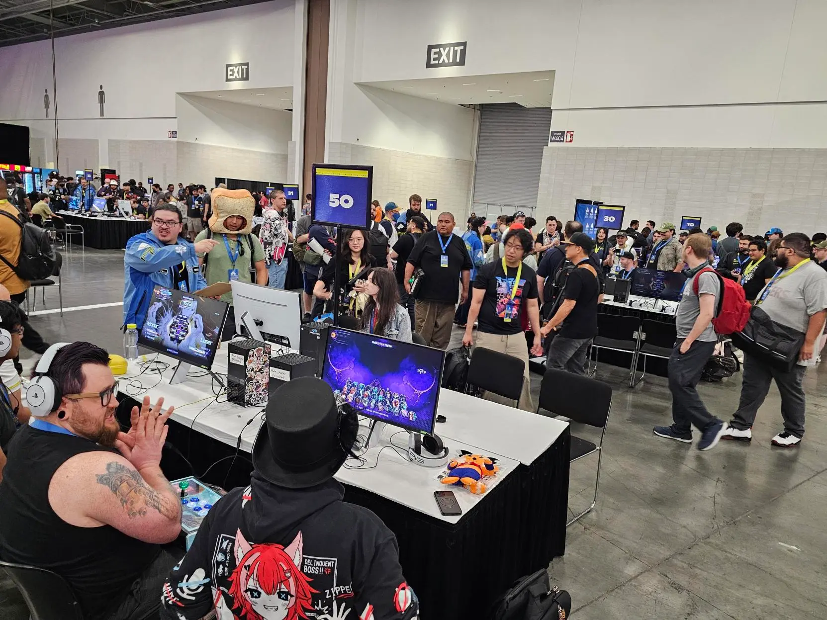 An image of the KI setups and players at Evo 2025