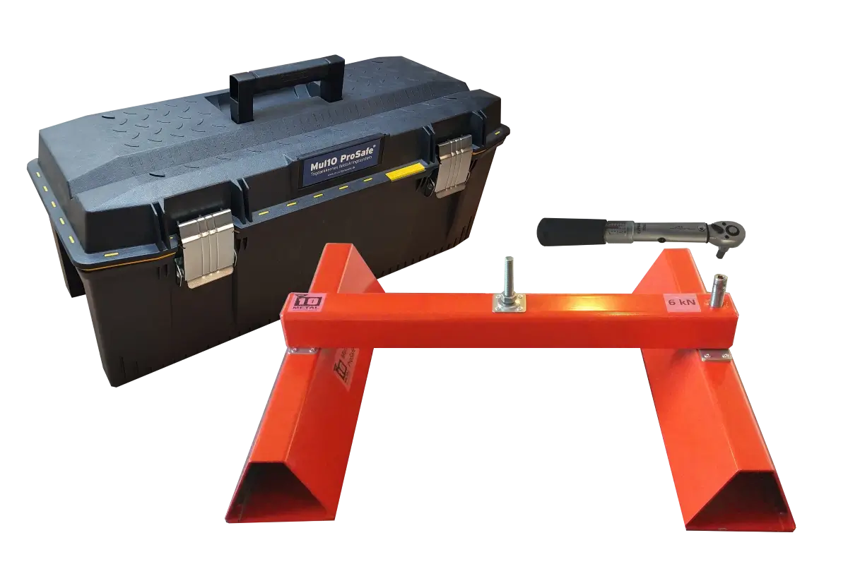 Installer's toolbox with mounting bracket for safety foot