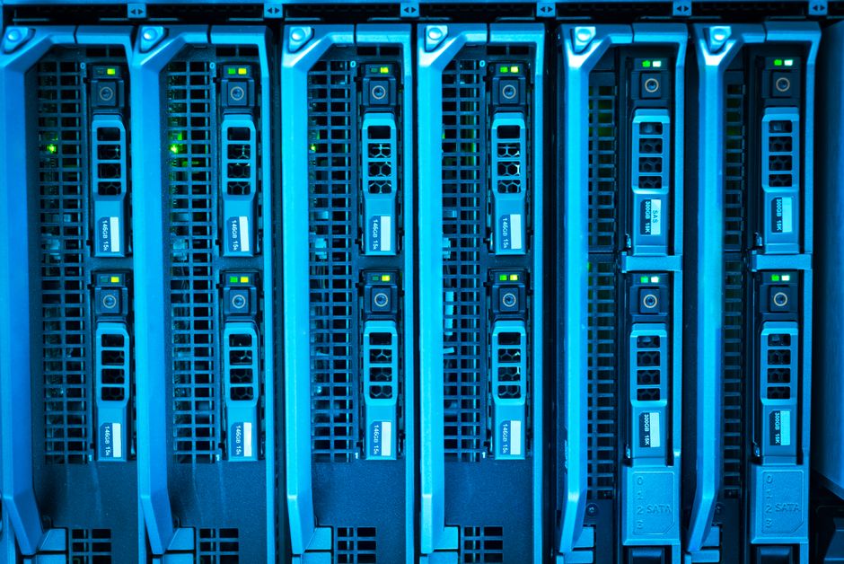 Cloud Server für KMU Schweiz: Vier Anzeichen, dass sich der eigene Server erledigt hat – Foto: panumas nikhomkhai / Pexels