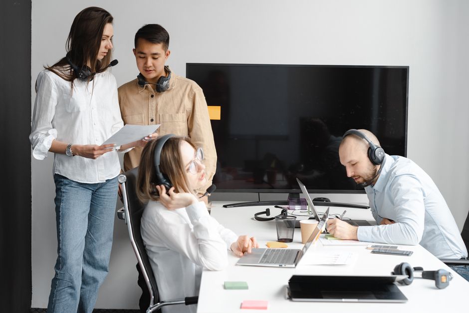 IT-Dienstleister in Wil SG und der Ostschweiz: Woran Sie einen Partner erkennen, der im Ernstfall greifbar ist – Foto: Mikhail Nilov / Pexels