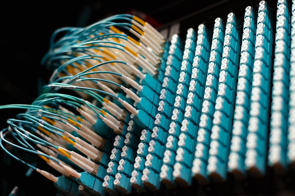 Internet-Redundanz für KMU: Warum eine Leitung nicht genügt – Foto: Brett Sayles / Pexels