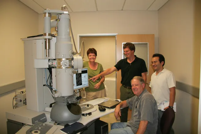 photograph of Bridget Carragher and Clint Potter at nano imaging services