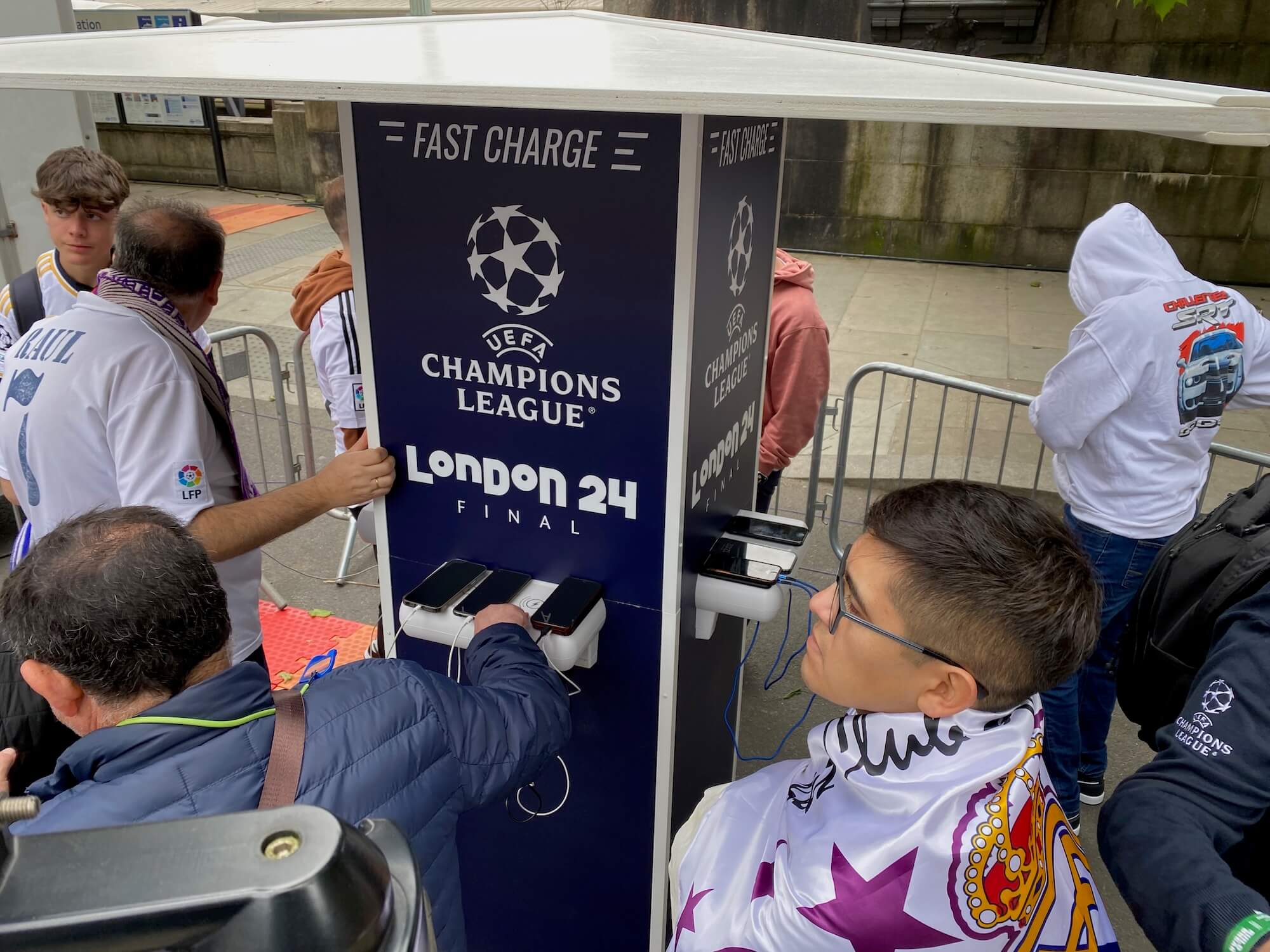 Powering the Moment: How Smarter Charging Transforms the Spectator Experience