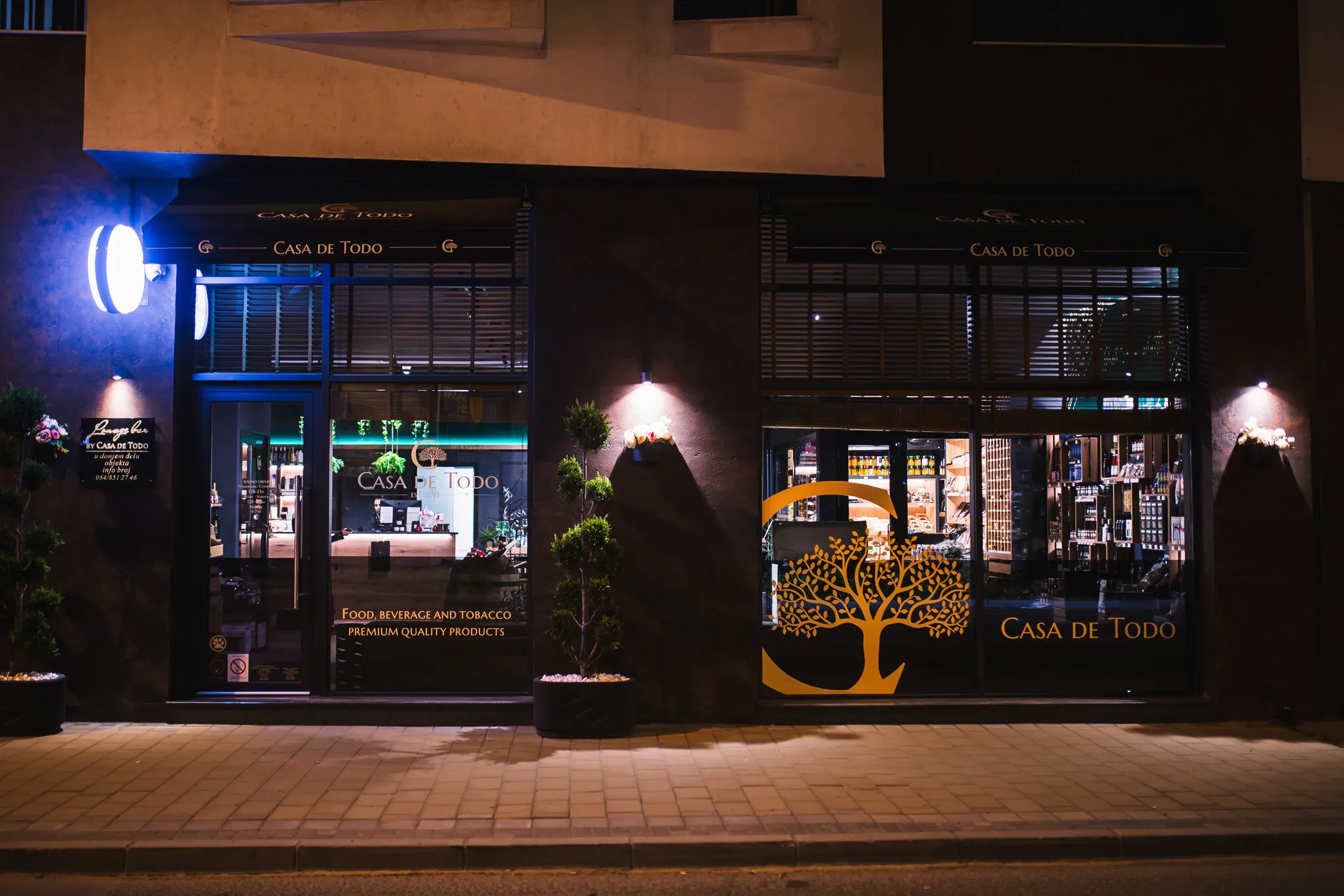 Casa de Todo storefront