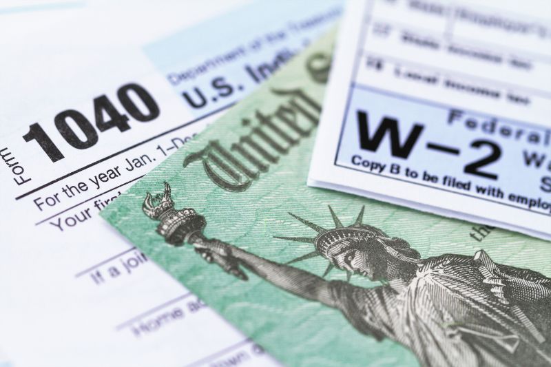 Tax Season Tips: Are Personal Injury Settlements Taxable in Michigan?
