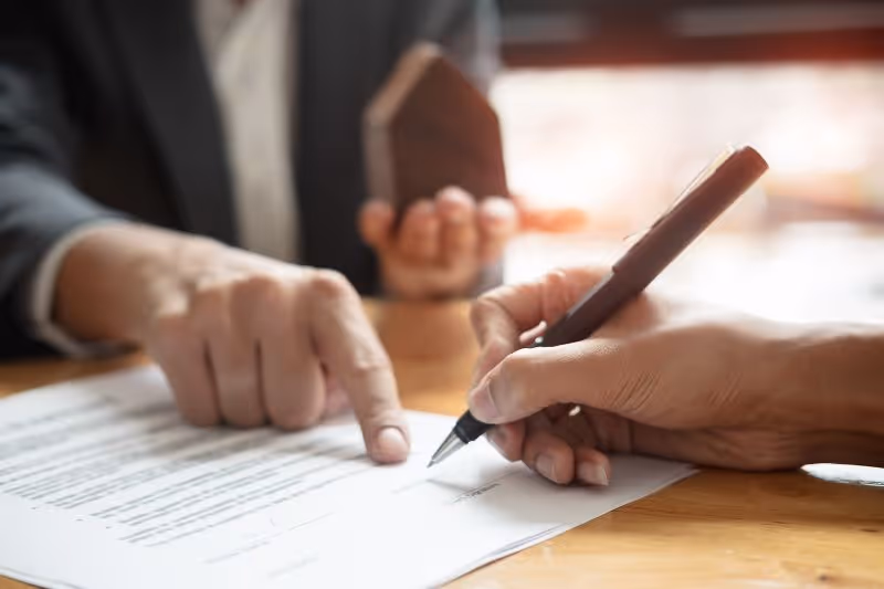 Your Guide to Legal Contracts & Agreements in Detroit