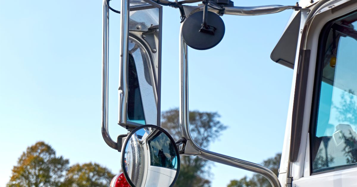 Summer Travel Safety: Avoiding Truck Accidents on Michigan Highways