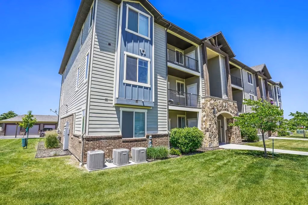 Asset Living Expands Multifamily Portfolio with the Addition of Aderra Apartments