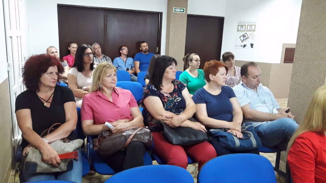 Прњавор: Предавање „Помоћ и подршка особама са потешкоћама у развоју“