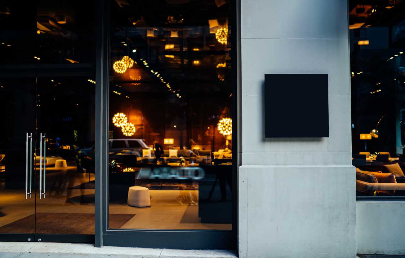 the view from outside to a fancy restaurant