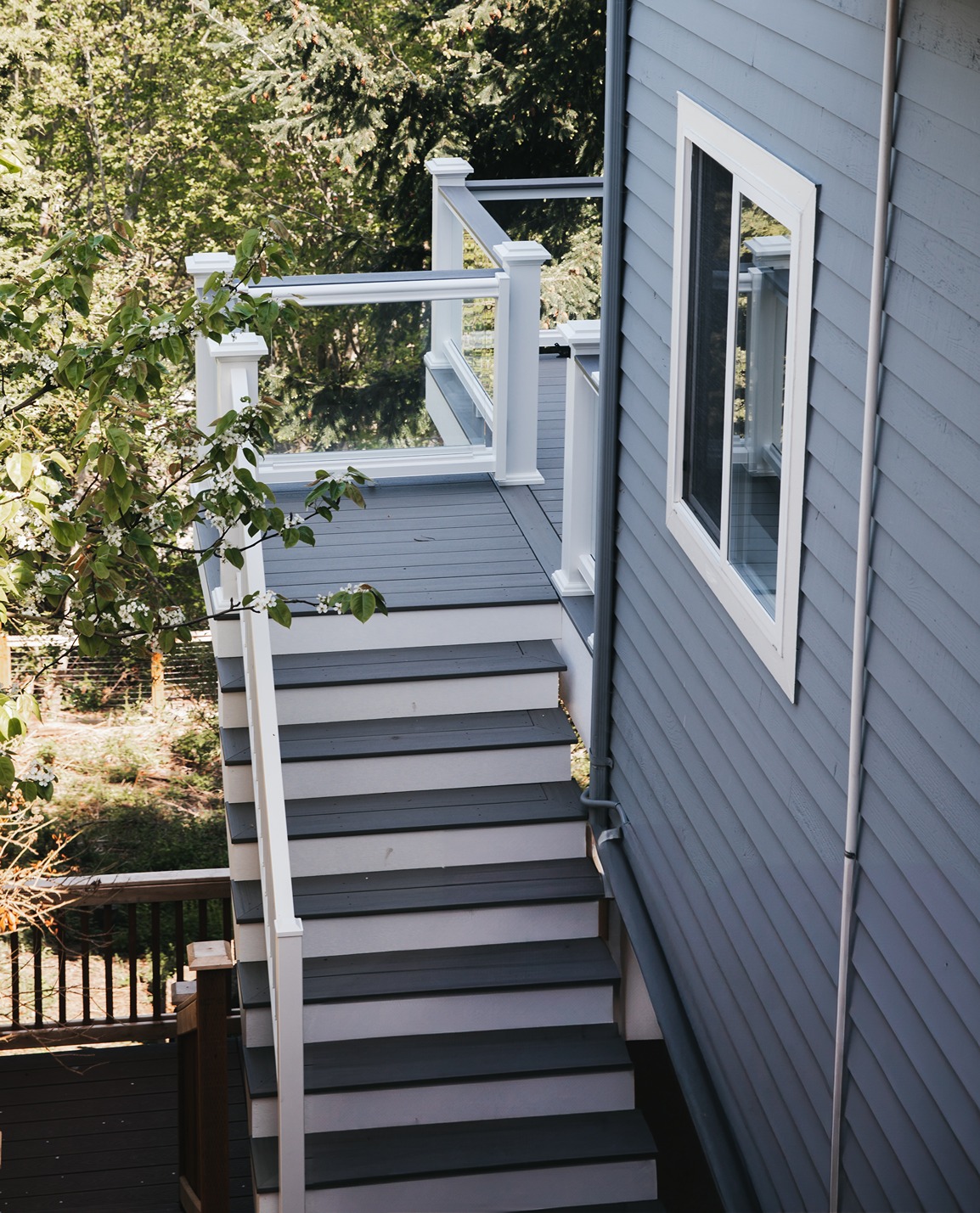 Custom 3-Story Steel Deck in Mukilteo