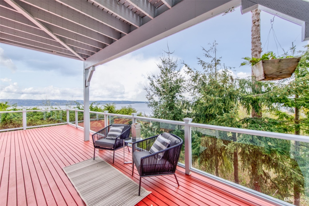 Custom 3-Story Steel Deck in Mukilteo Before