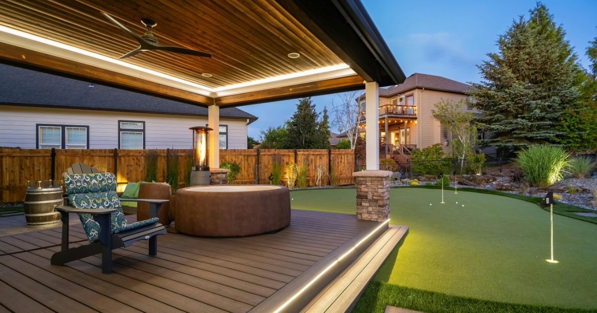 House with Terrace and Minigolf