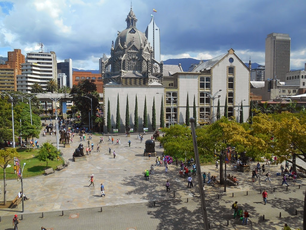 Esculturas de Colombia: Plaza Botero - Escultor Fernando Botero - Medellín, Antioquia.