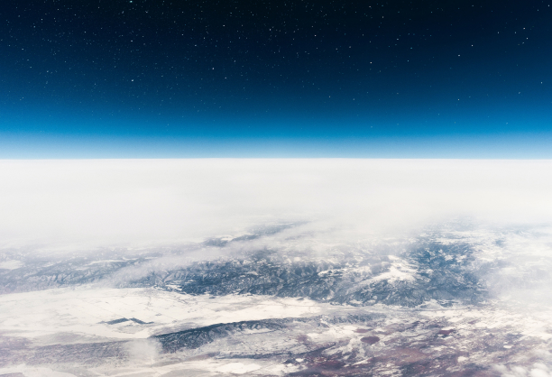 Balloon company to take space tourists