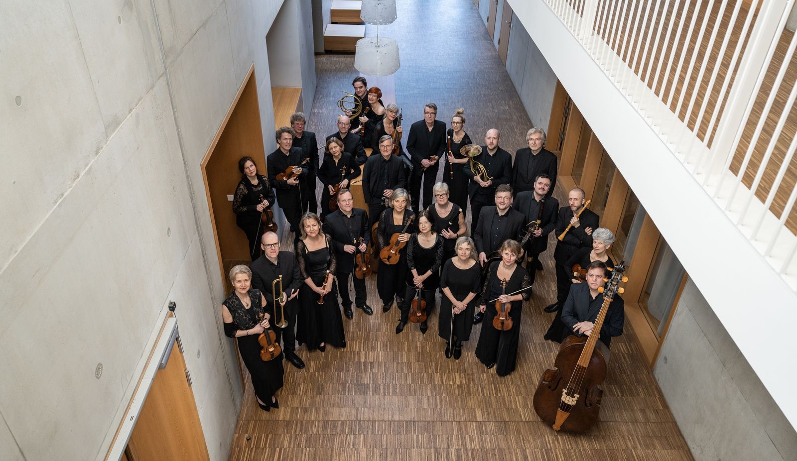 Das gesamte Bachtage Orchester spielt die berühmtesten Stücke von Johann Sebastian Bach und wird von einem Chor begleitet