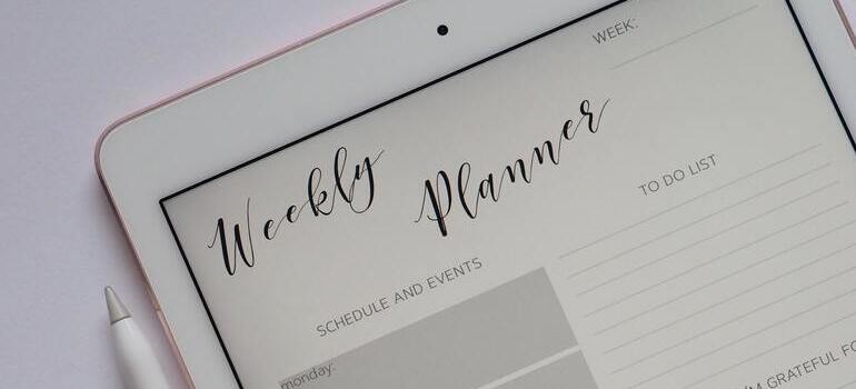 Packing in a hurry for your Burbank move by making a plan