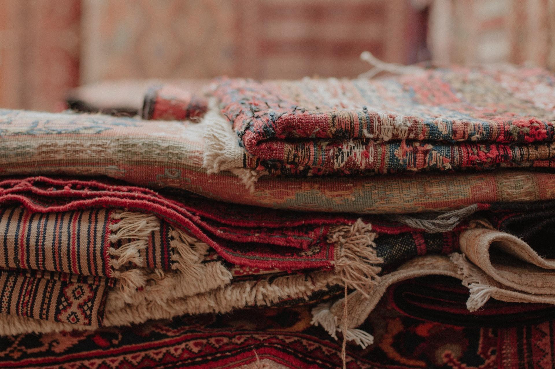 Tips for Moving Carpets and Rugs in LA