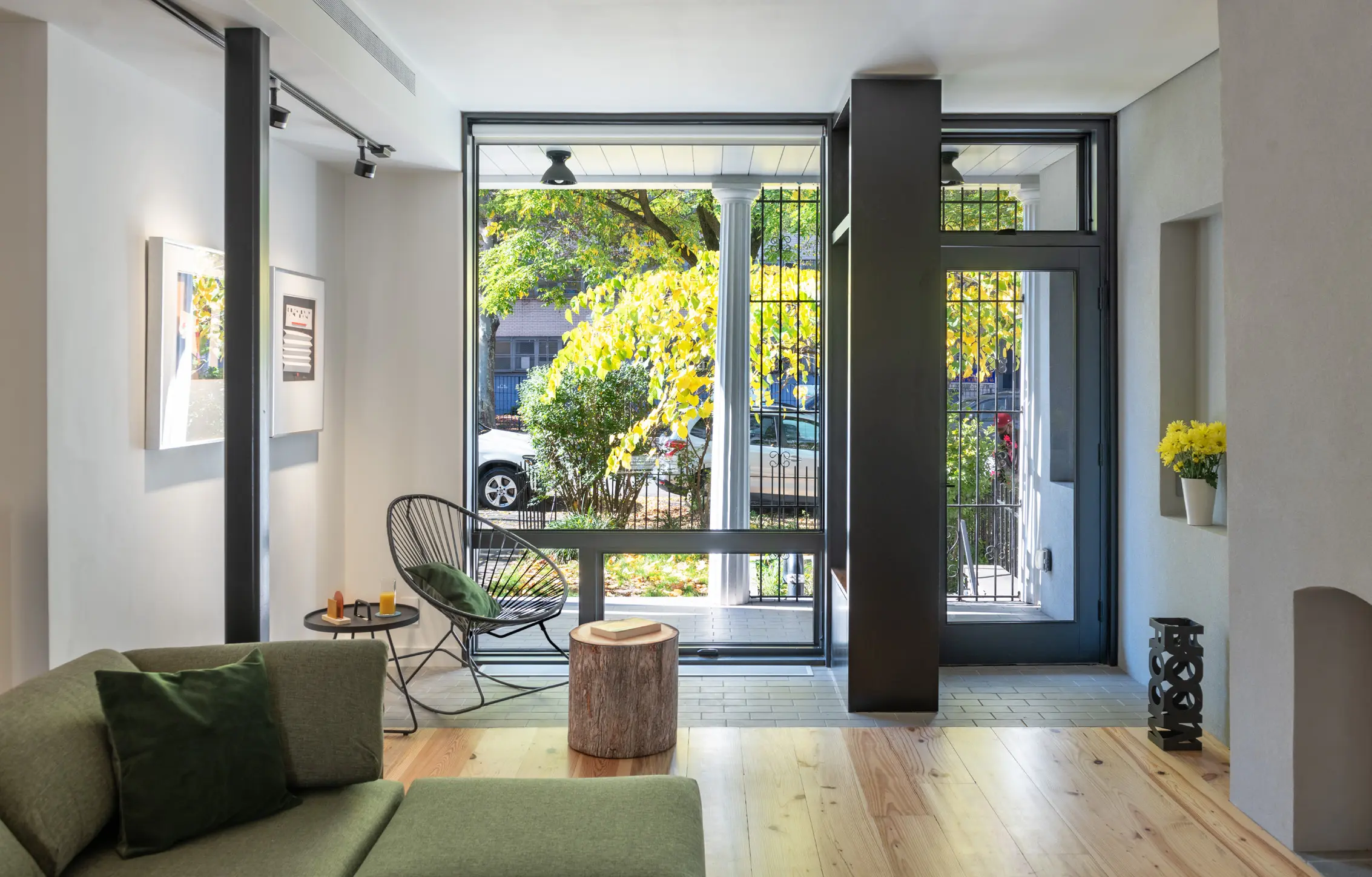 Picture window and entry