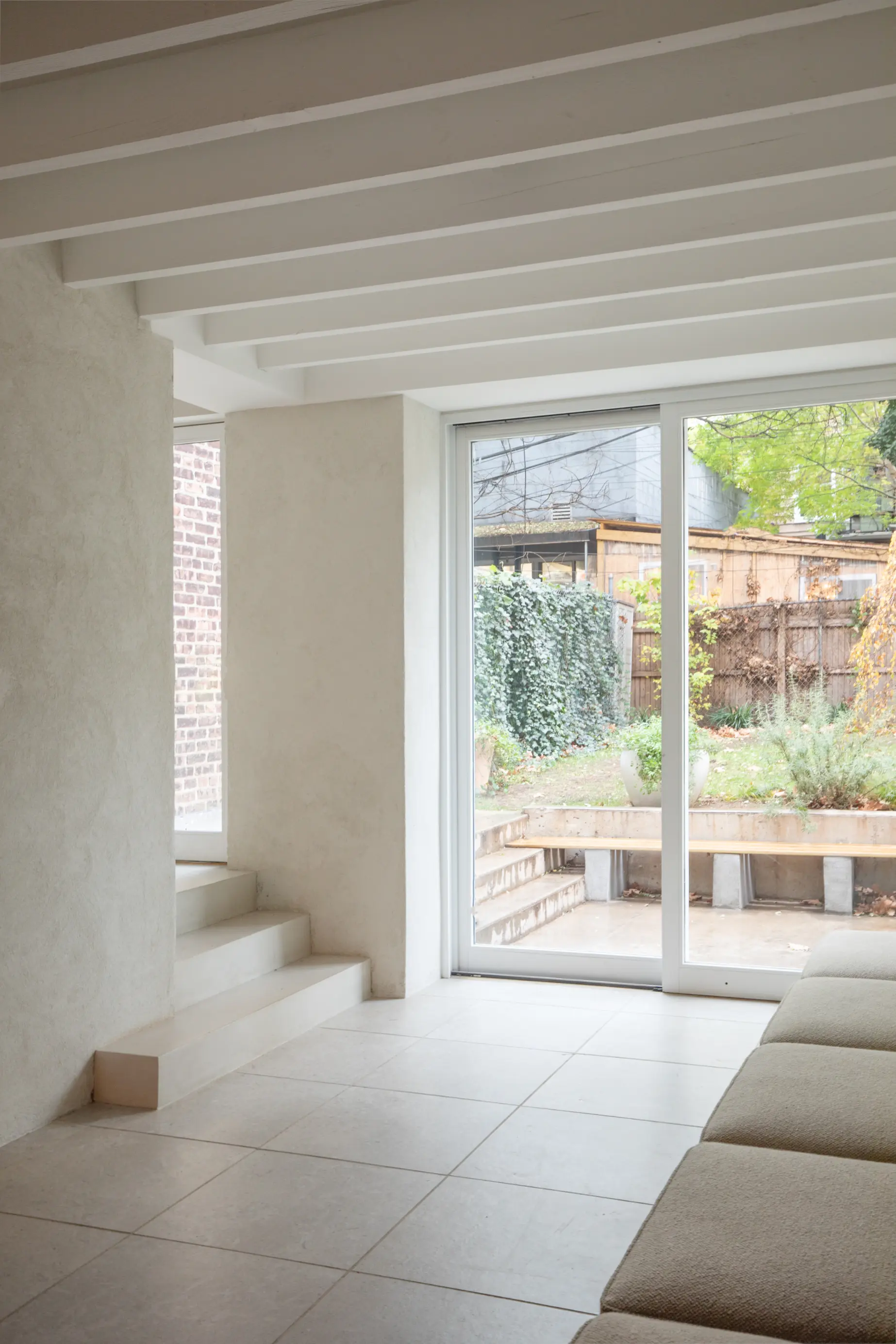 Skinny Leonard stair detail