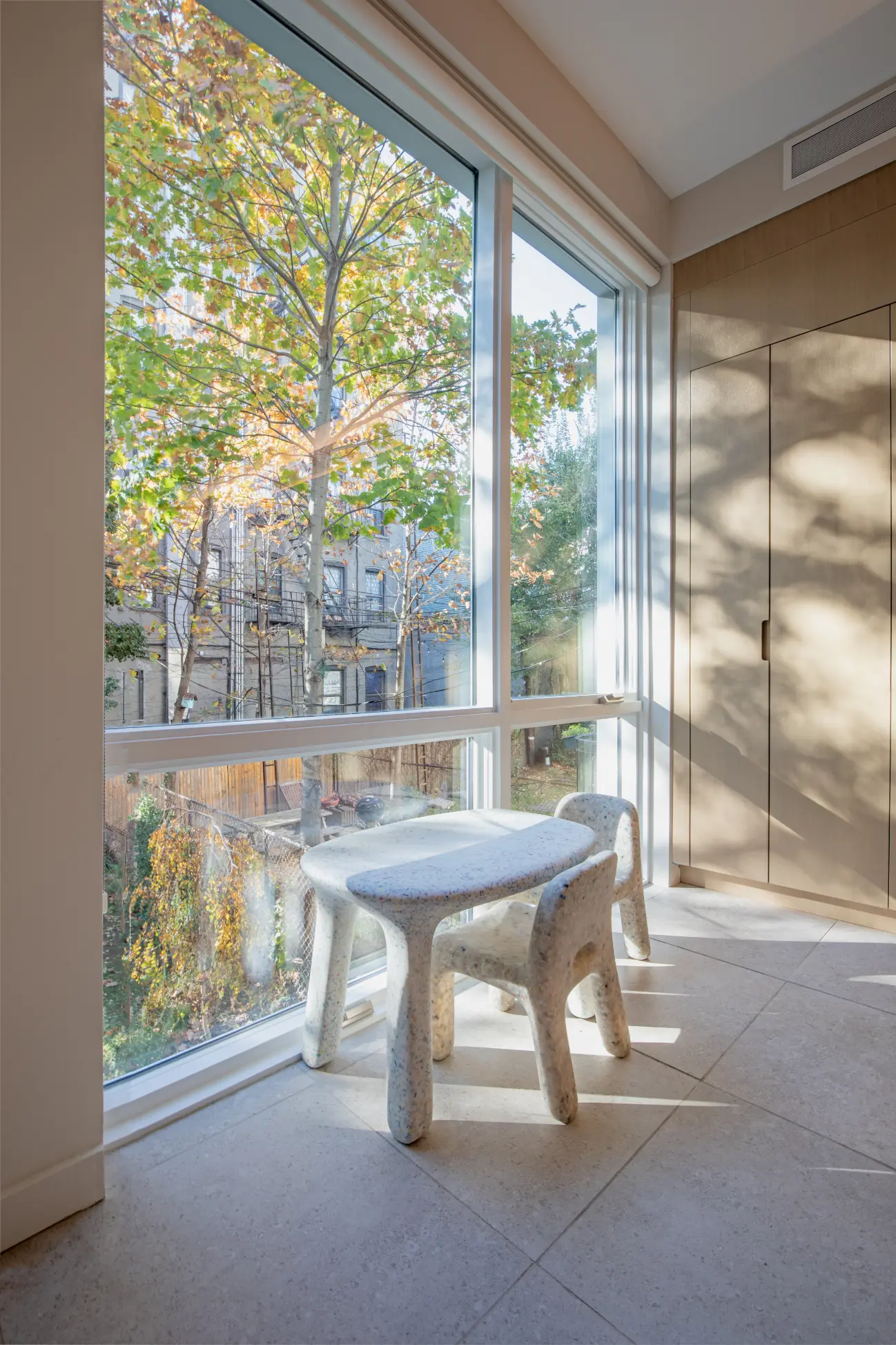 Skinny Leonard living area