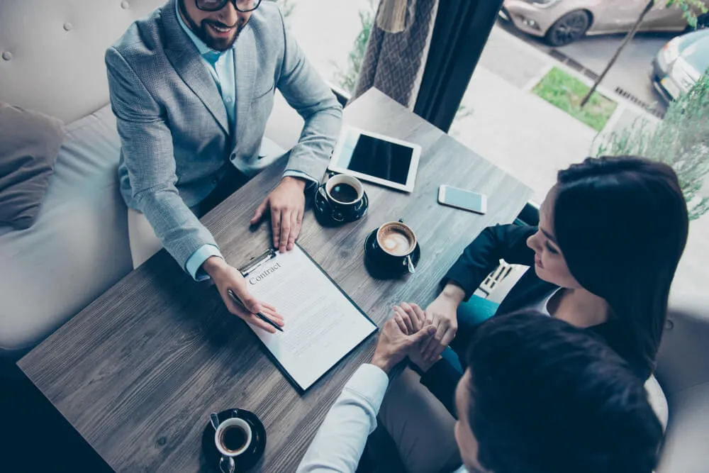 3 Important Reasons To Find A Mortgage Broker Today