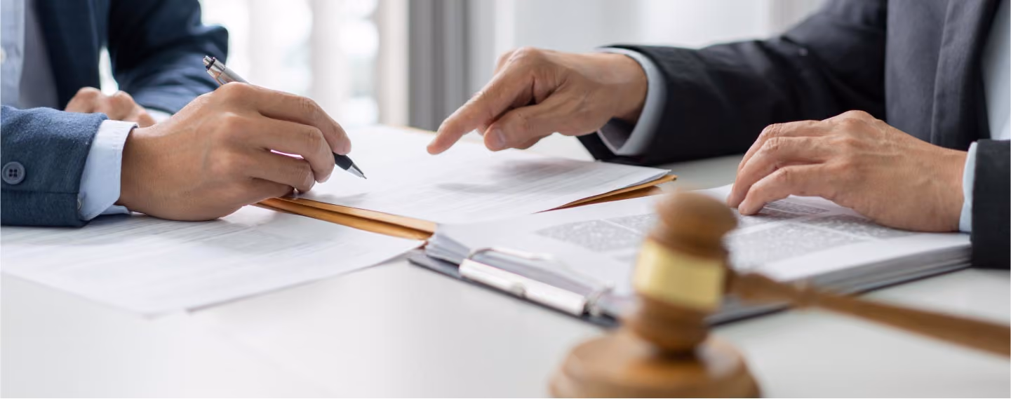 Legal & business service discuss