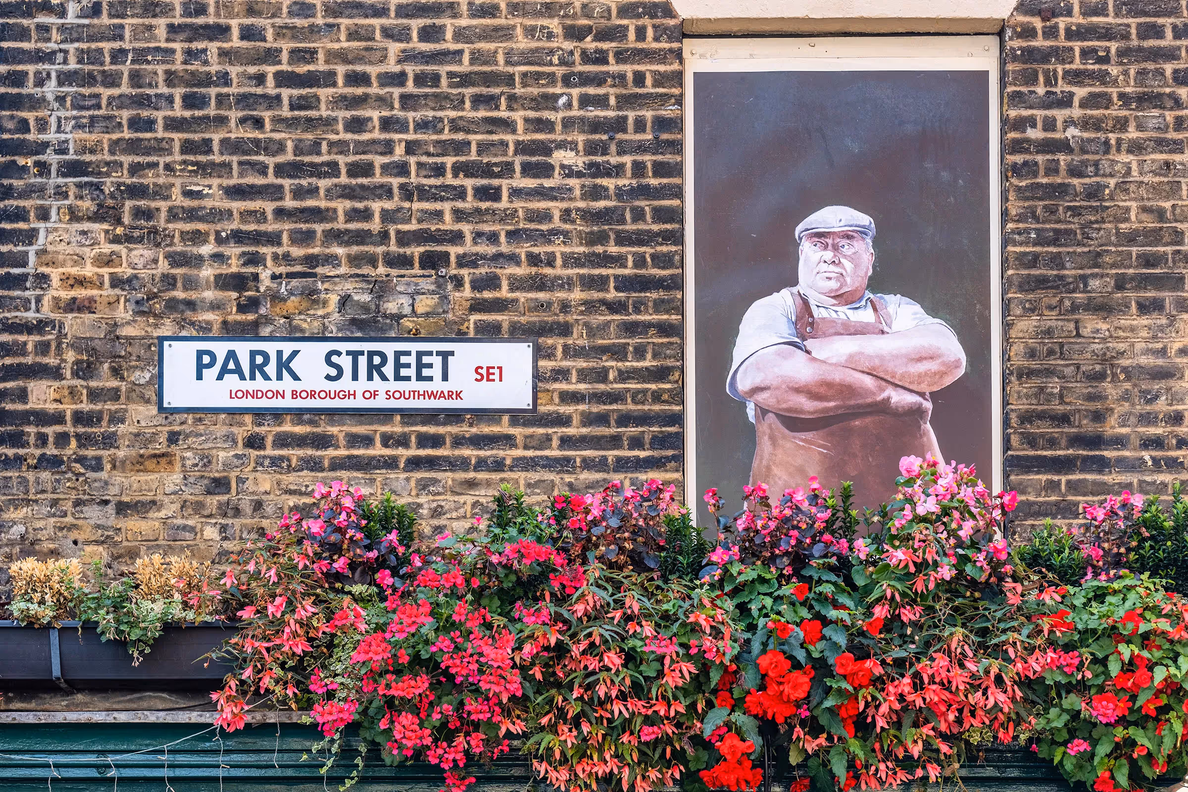 Street art at The Market Porter