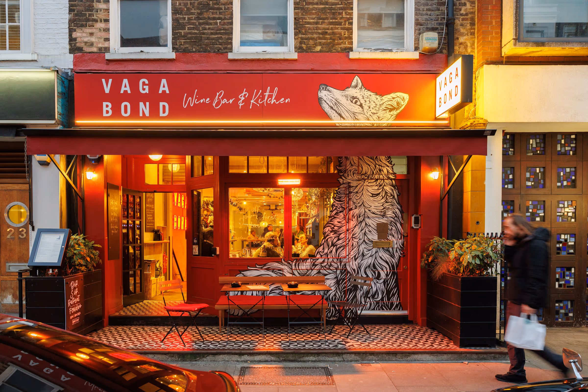 Charlotte Street restaurants by night