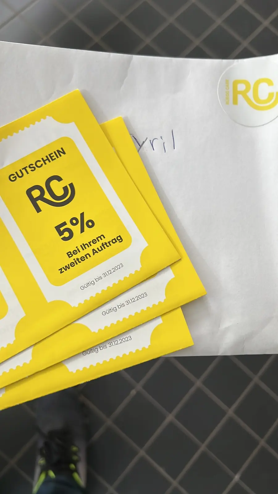 Riviera Club – a little yellow surprise.