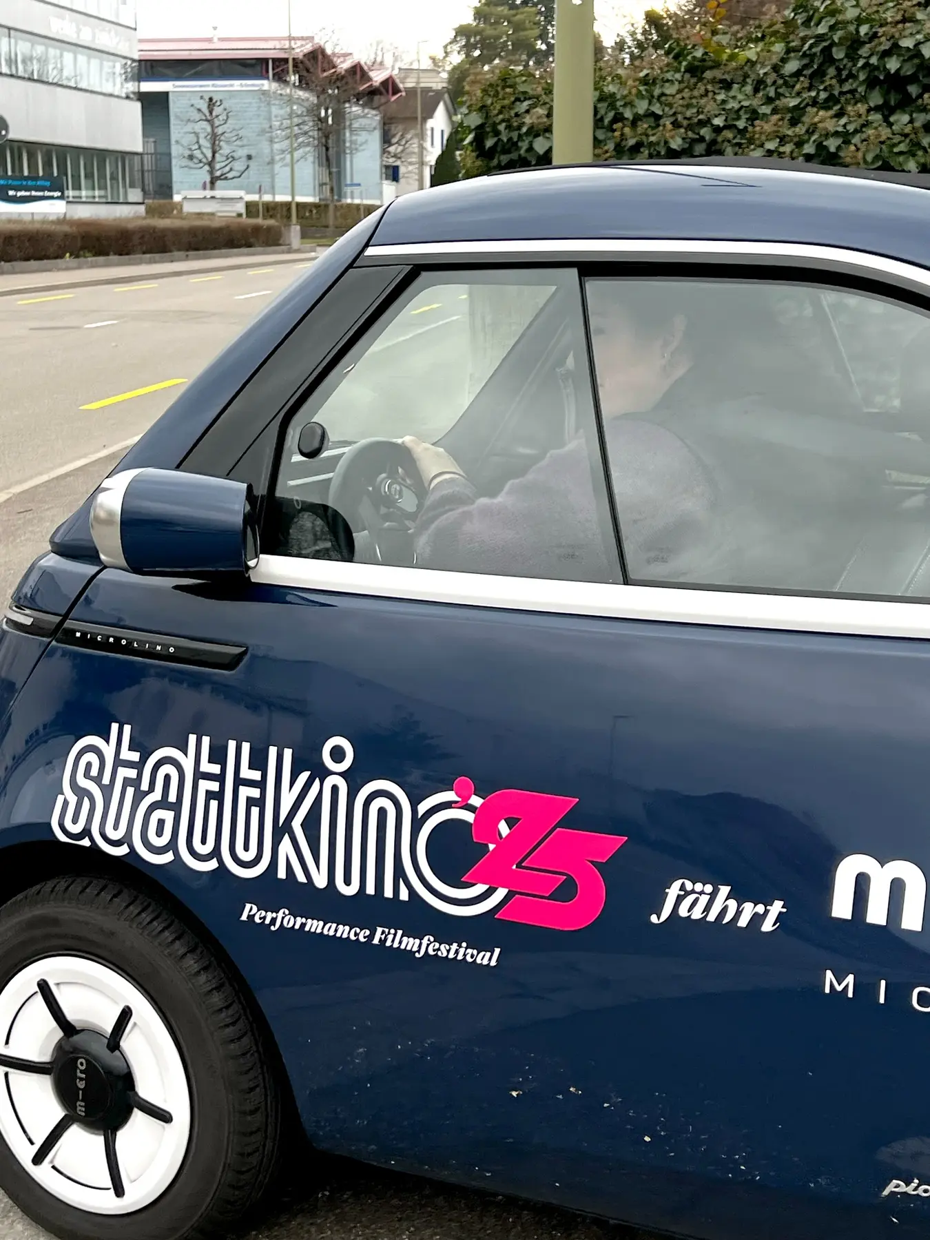 stattkino 25 – Fahrzeugbeschriftung im Jubiläumsauftritt