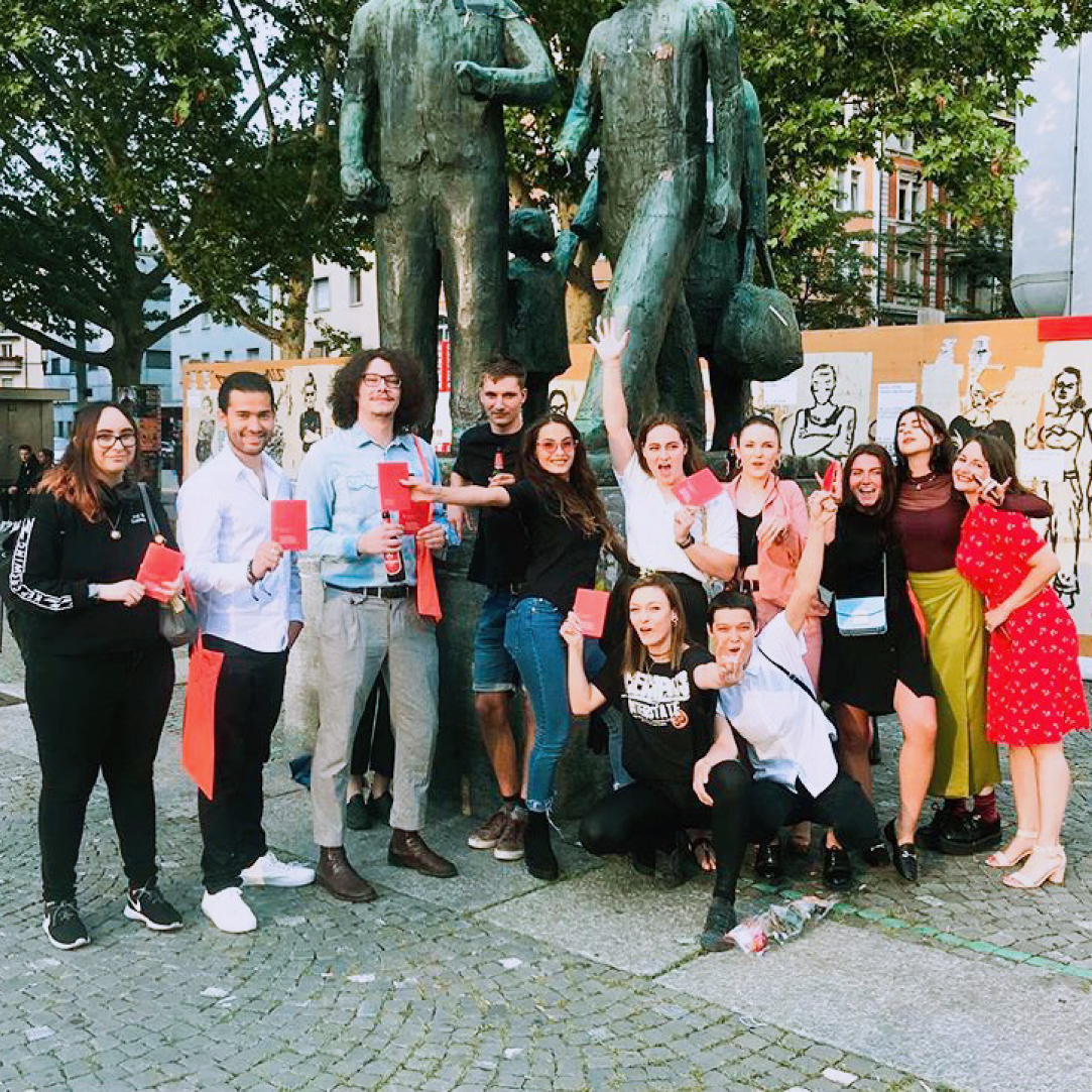 L’ALTRO Design 2019 – Teamfoto zum erfolgreichen Ausbildungsabschluss