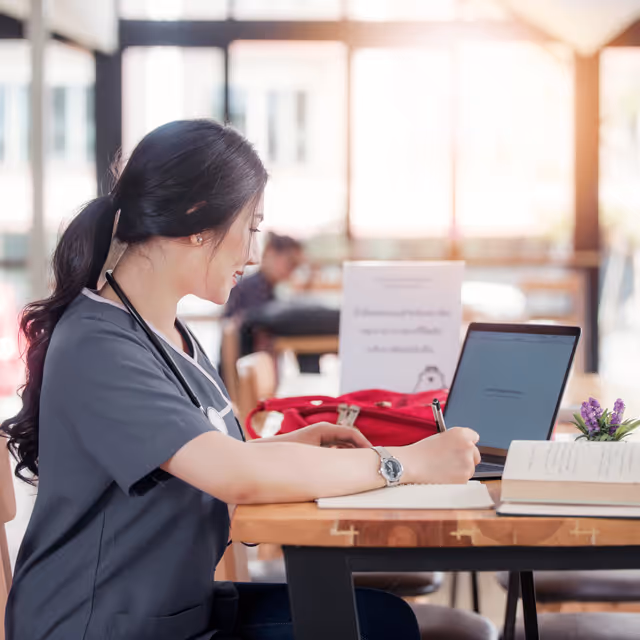 a caregiver student studying online