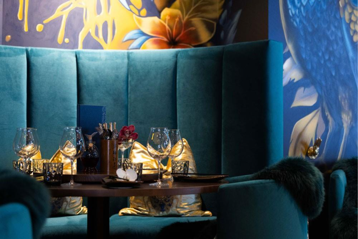Manu Restaurant & Bar