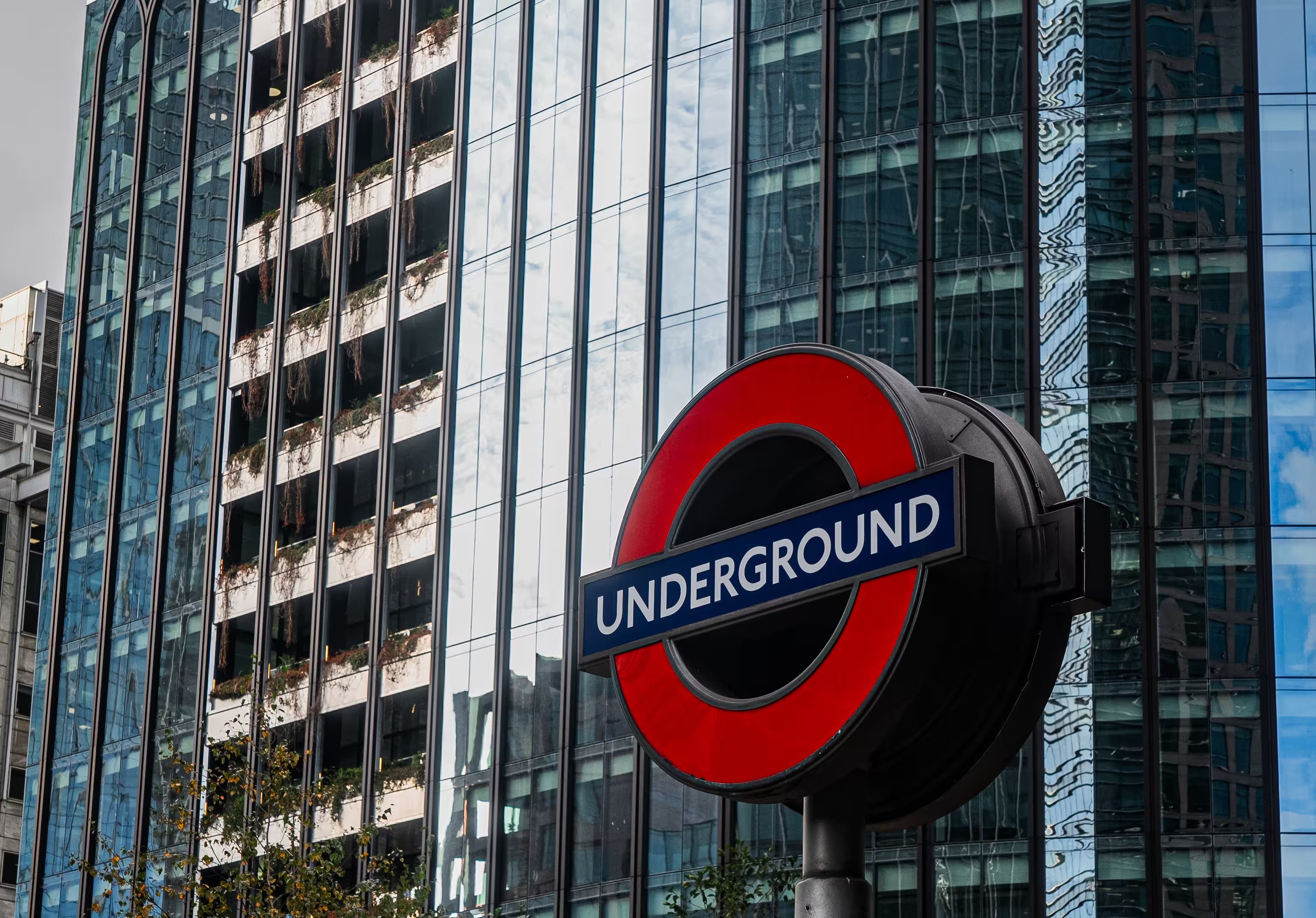 UNTIL Canary Wharf