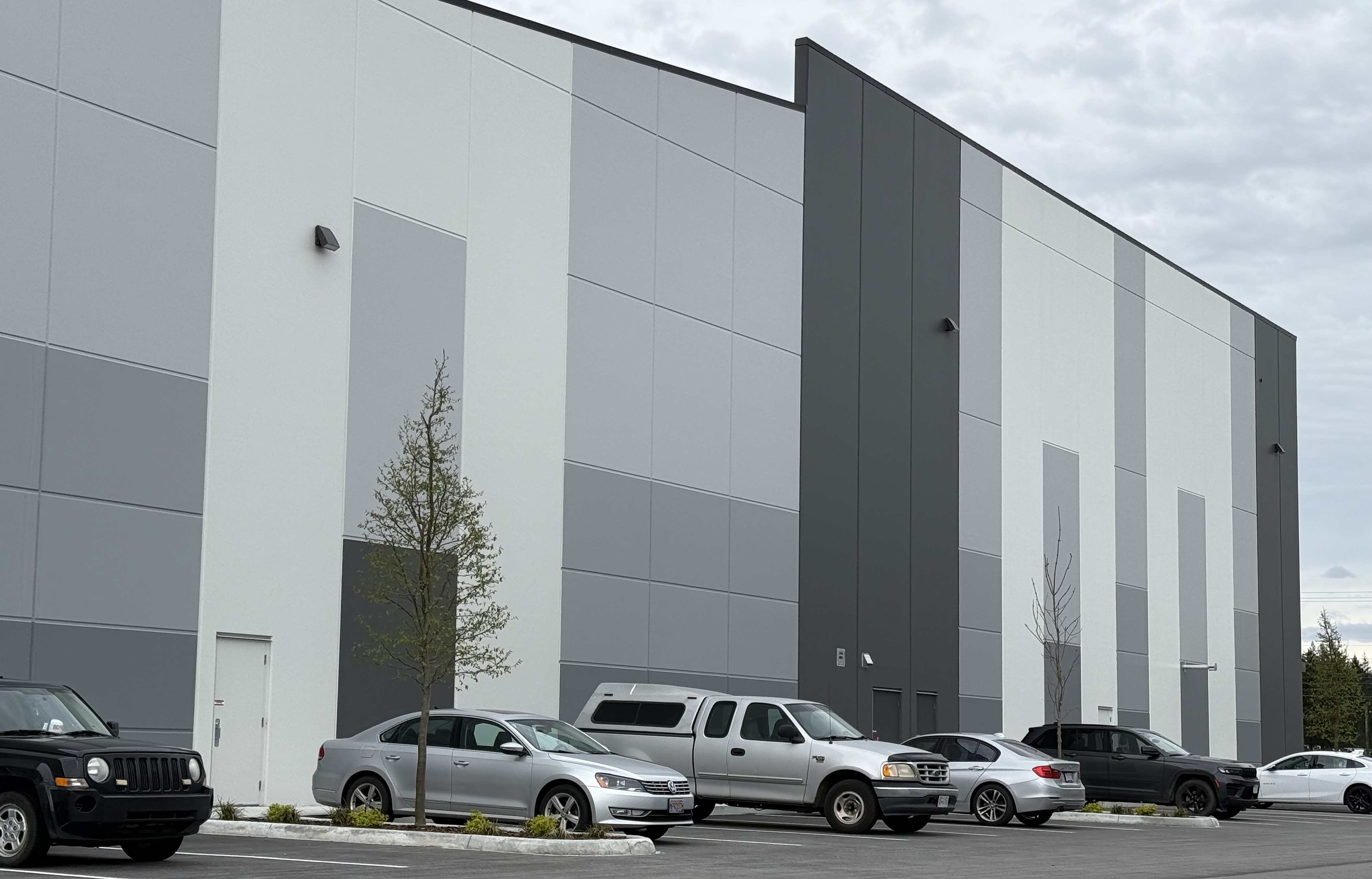 Heppell Office - Warehouse Building 01