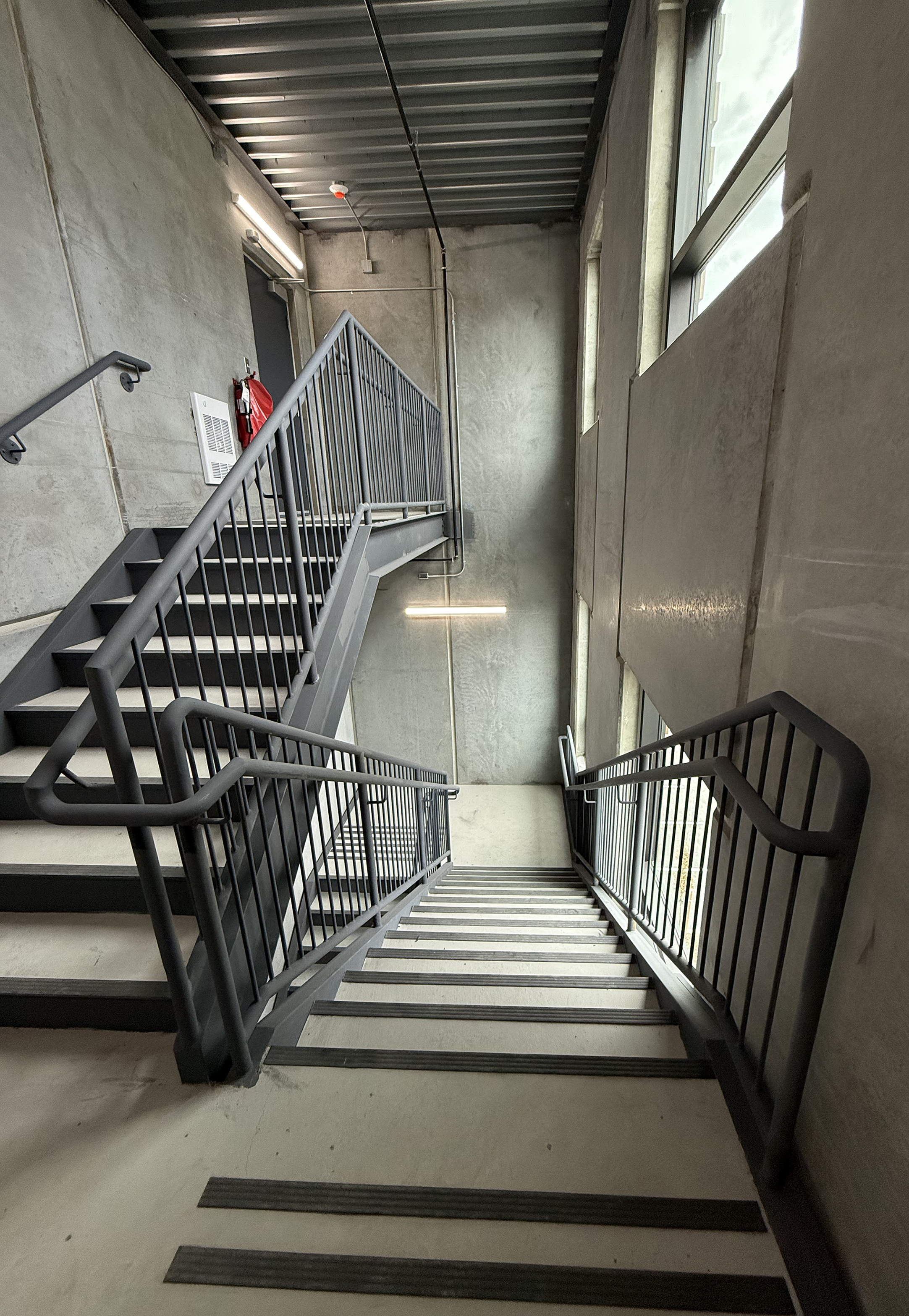 Heppell Office - Warehouse Building 01