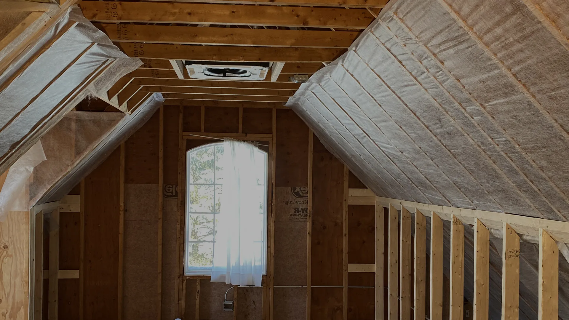  Knee Wall Insulation Service in Chicago