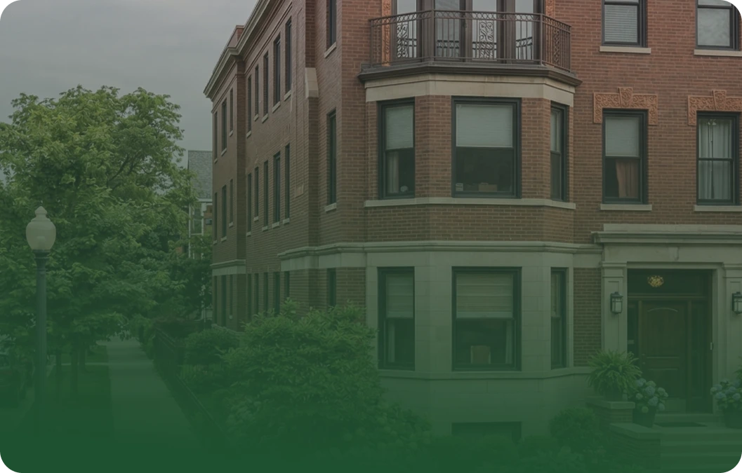 Brick multifamily apartment building in Chicago