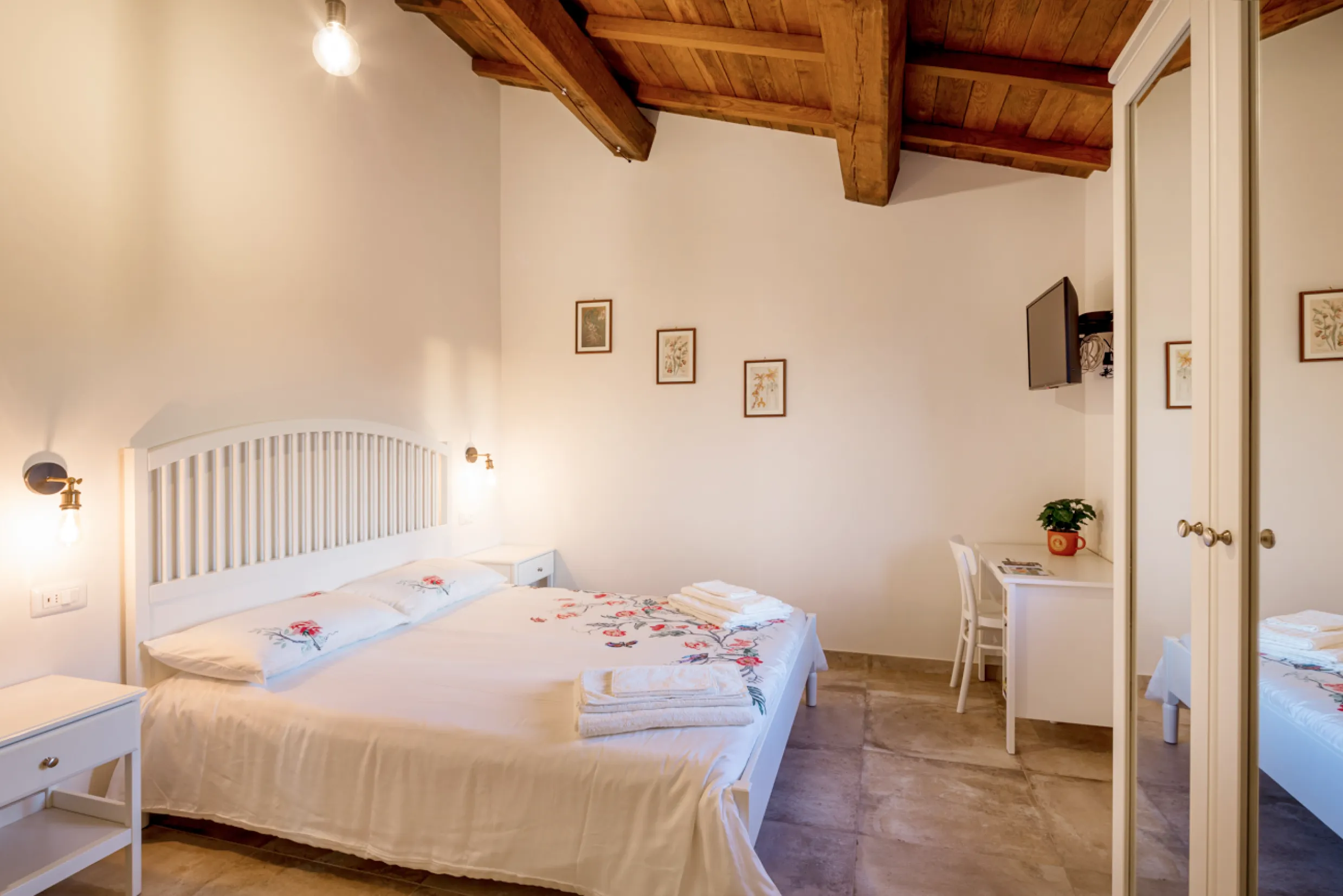 Foto della camera dell'agriturismo - L'Ortigiano Foligno