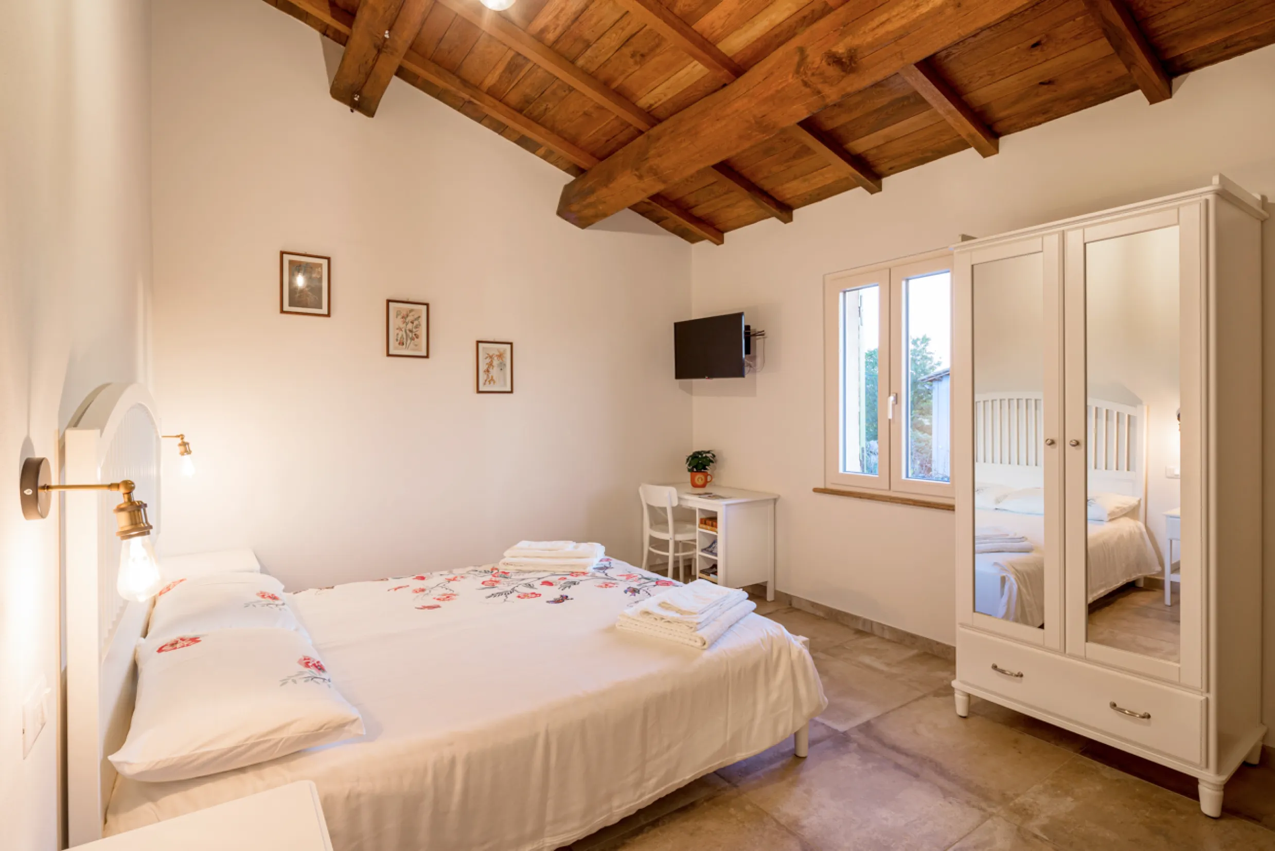 Foto della camera dell'agriturismo - L'Ortigiano Foligno