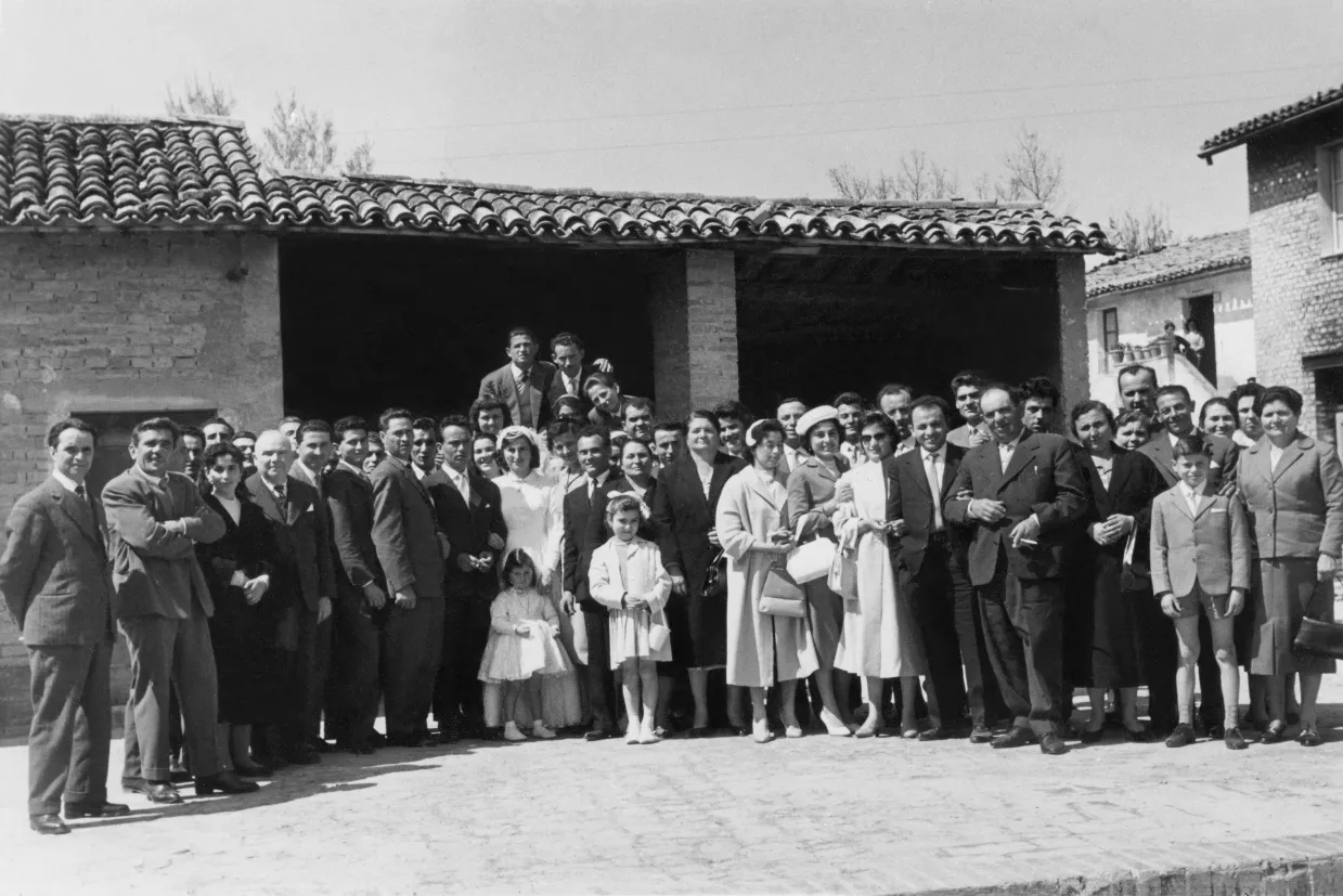 Foto storica della tenuta e delle persone che la frequentavano - L'Ortigiano