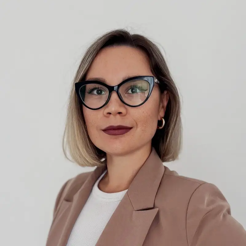 Юлия Неронова